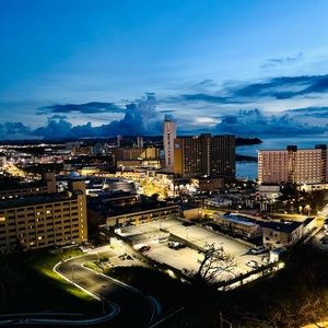 Meet your Posher, Nelle purse obsessed👜👛👝🛍️